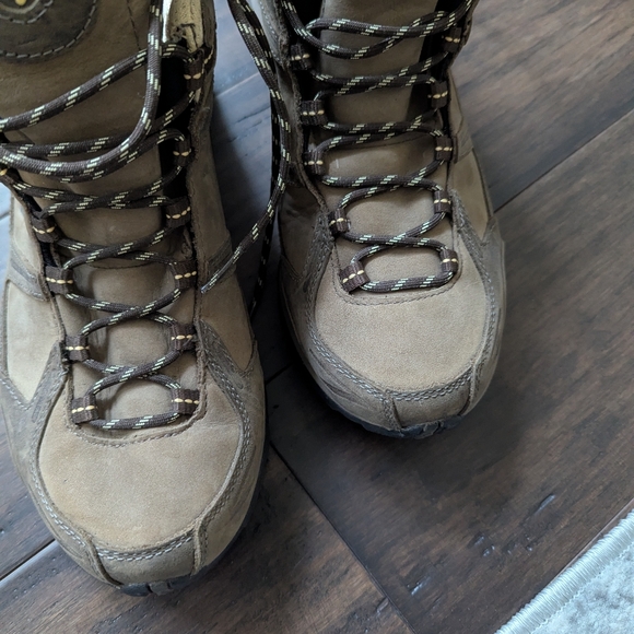 Columbia Women's Culvert Mid Omni-Tech Waterproof Hiking Boots Sz 10 - Picture 4 of 7